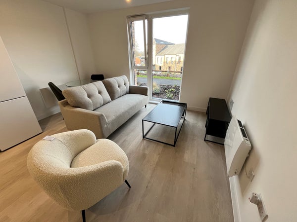 Flat Griffiths Close in Birmingham