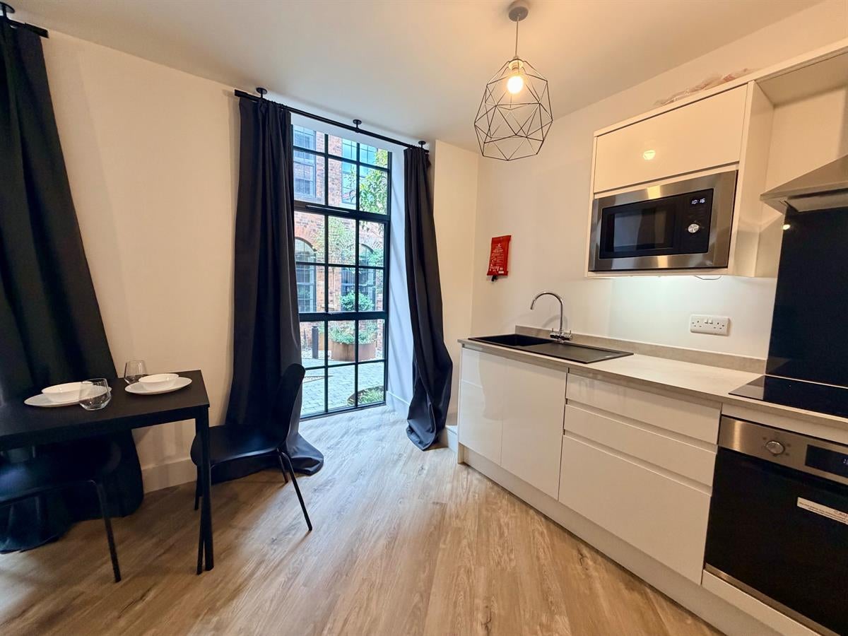 Flat Woolpack Lane in Nottingham