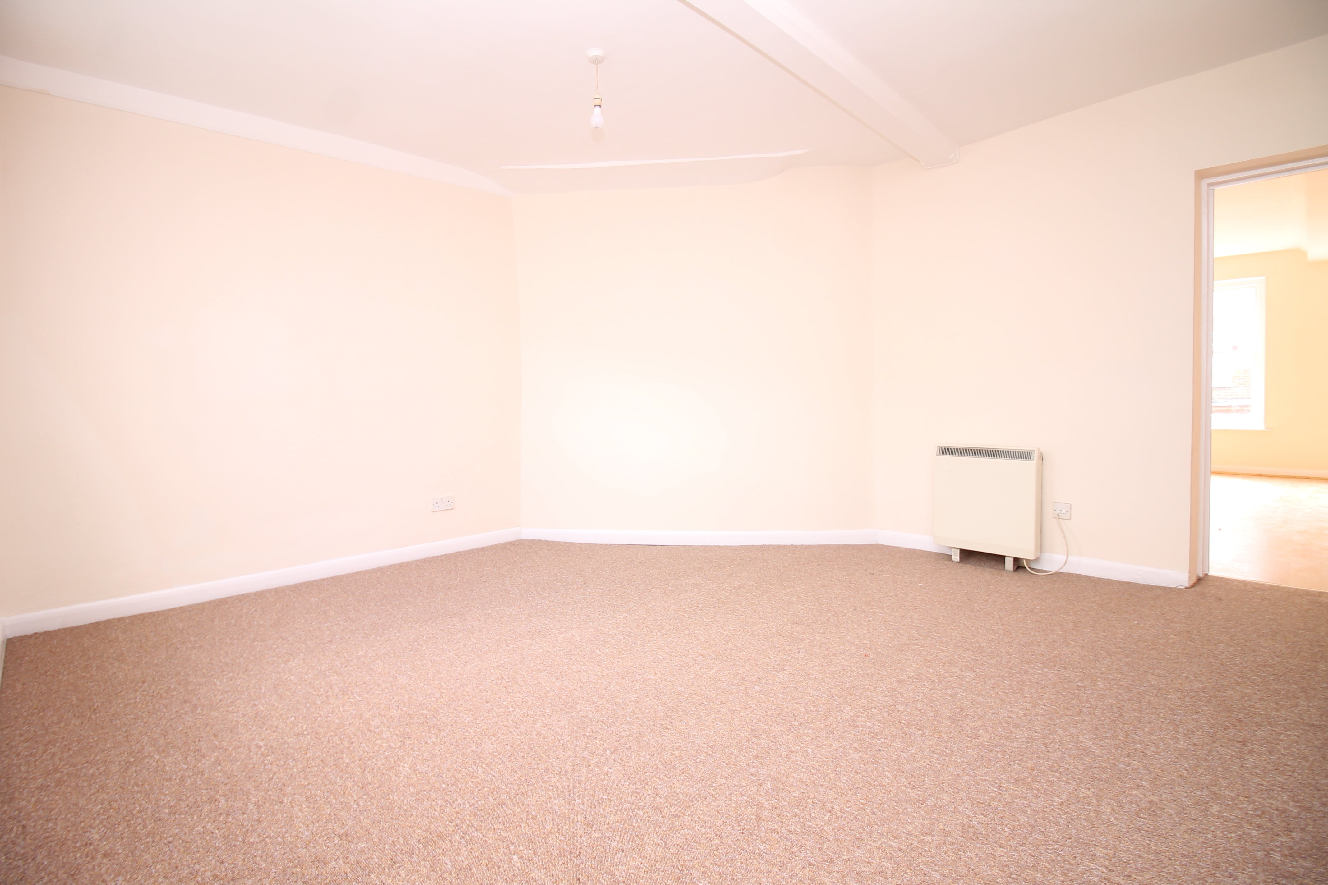 Flat East Street in Chichester