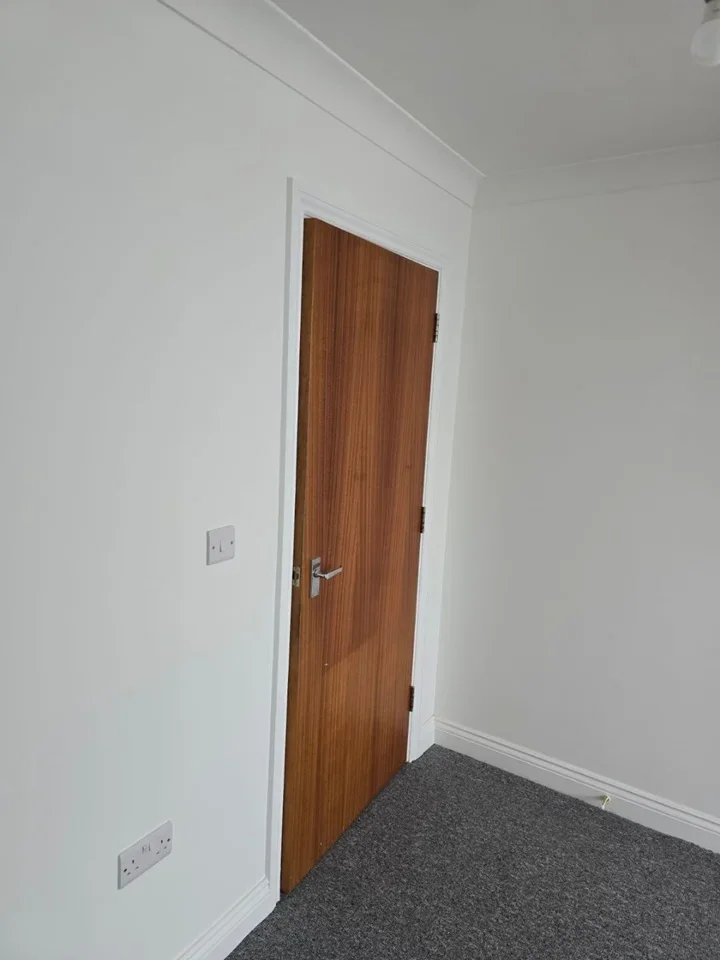 Flat Wimborne Road East in Ferndown