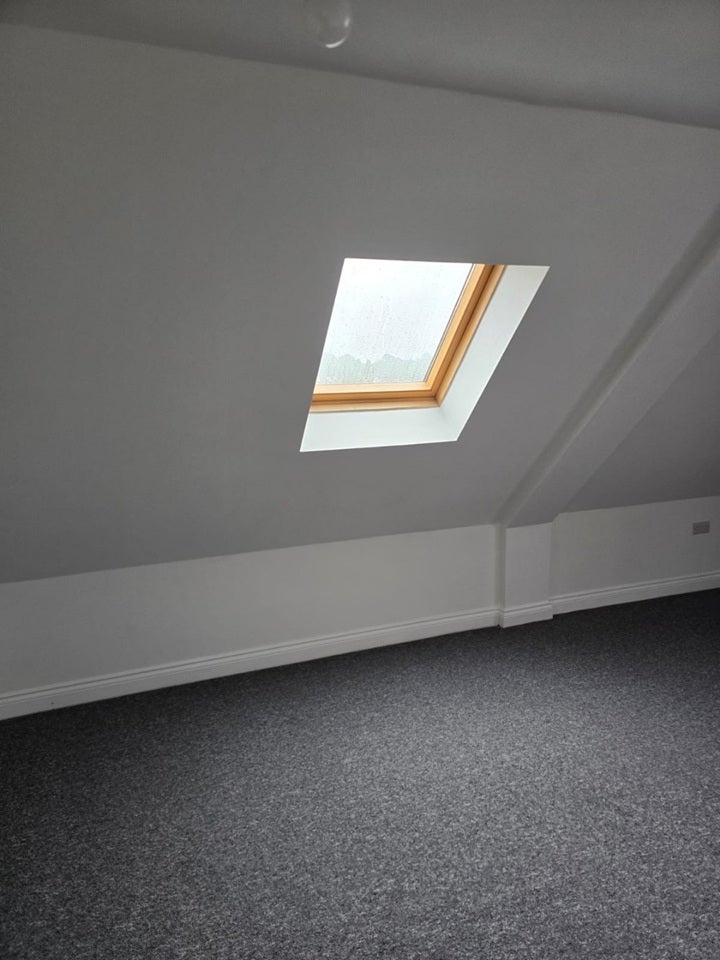 Flat Wimborne Road East in Ferndown