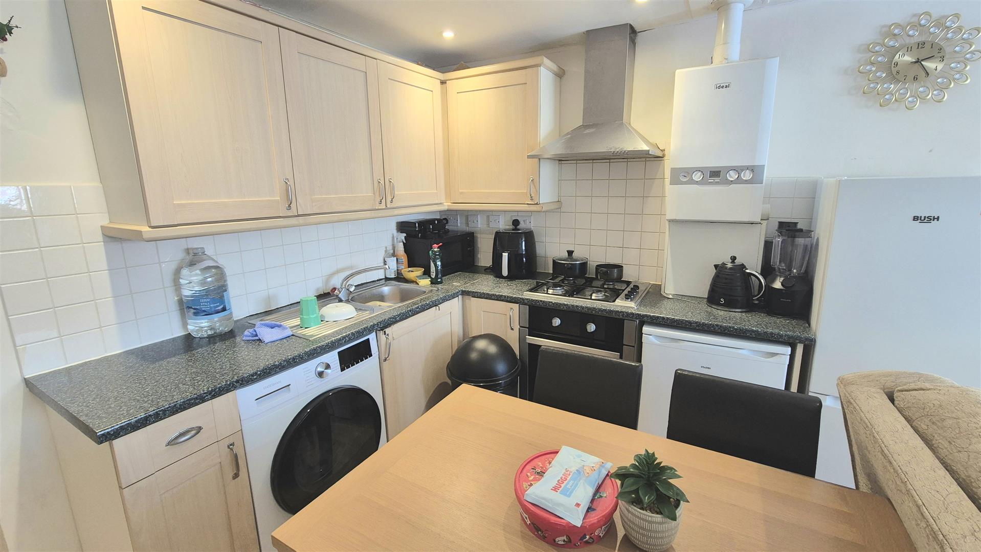 Flat Elm Grove in Portsmouth