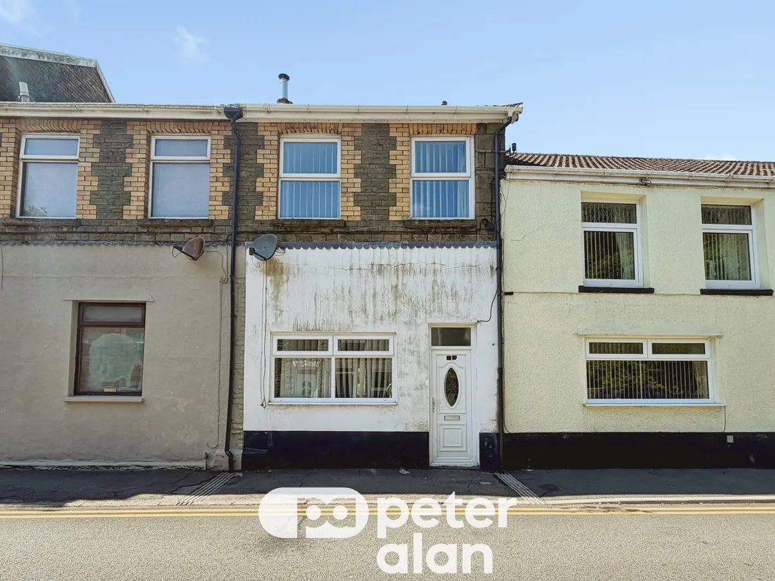 House Avon Street in Cymmer