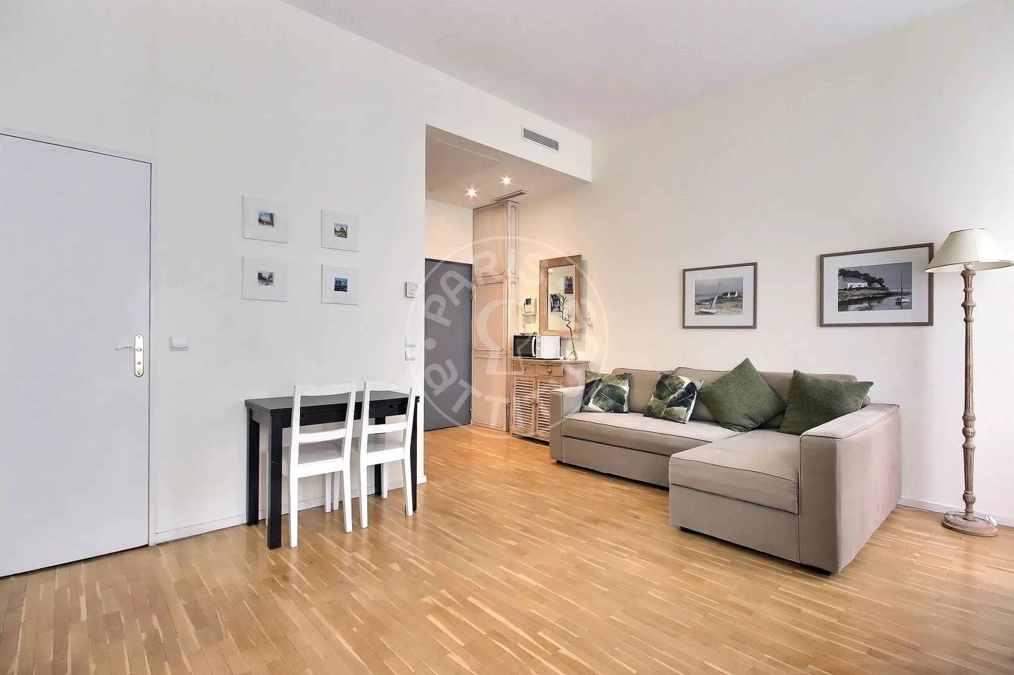 Flat Rue Joubert in Paris