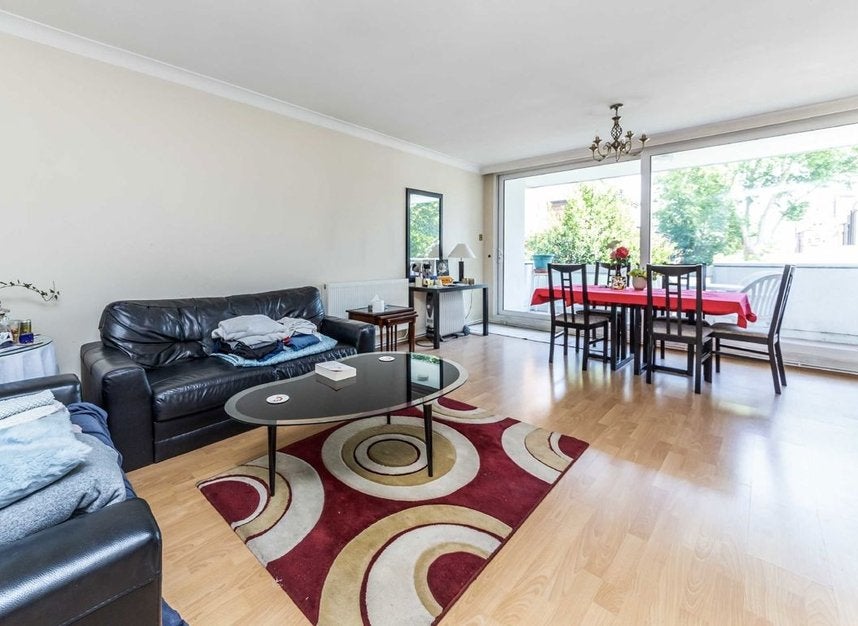 Flat St Petersburgh Place in City of Westminster
