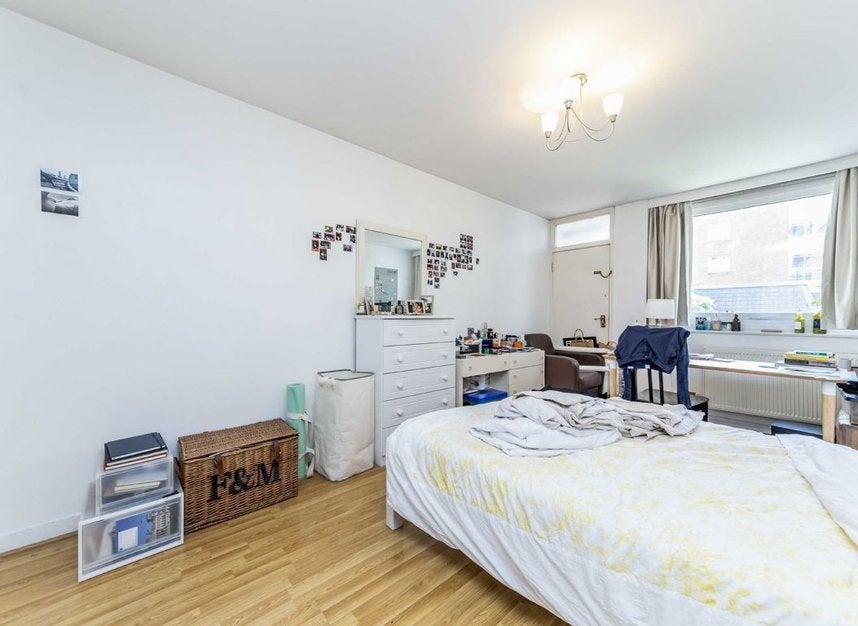 Flat St Petersburgh Place in City of Westminster