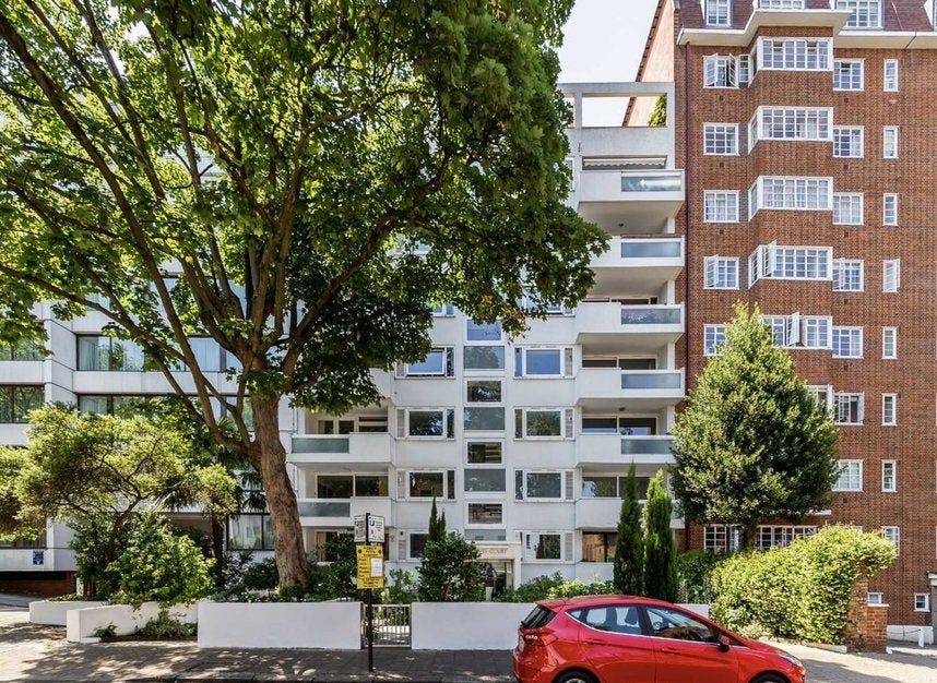 Flat St Petersburgh Place in City of Westminster