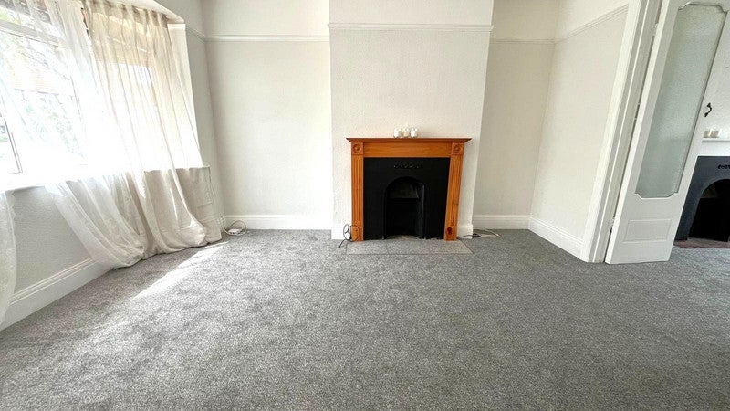House Downlands Avenue in Worthing