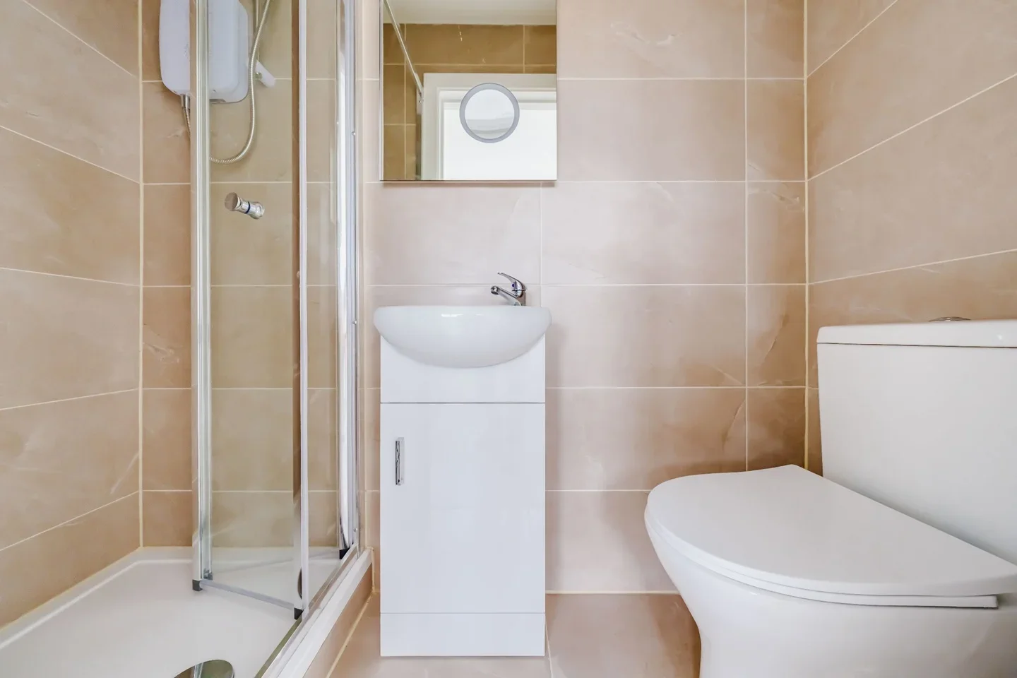 Room Northwood Way in Greater London