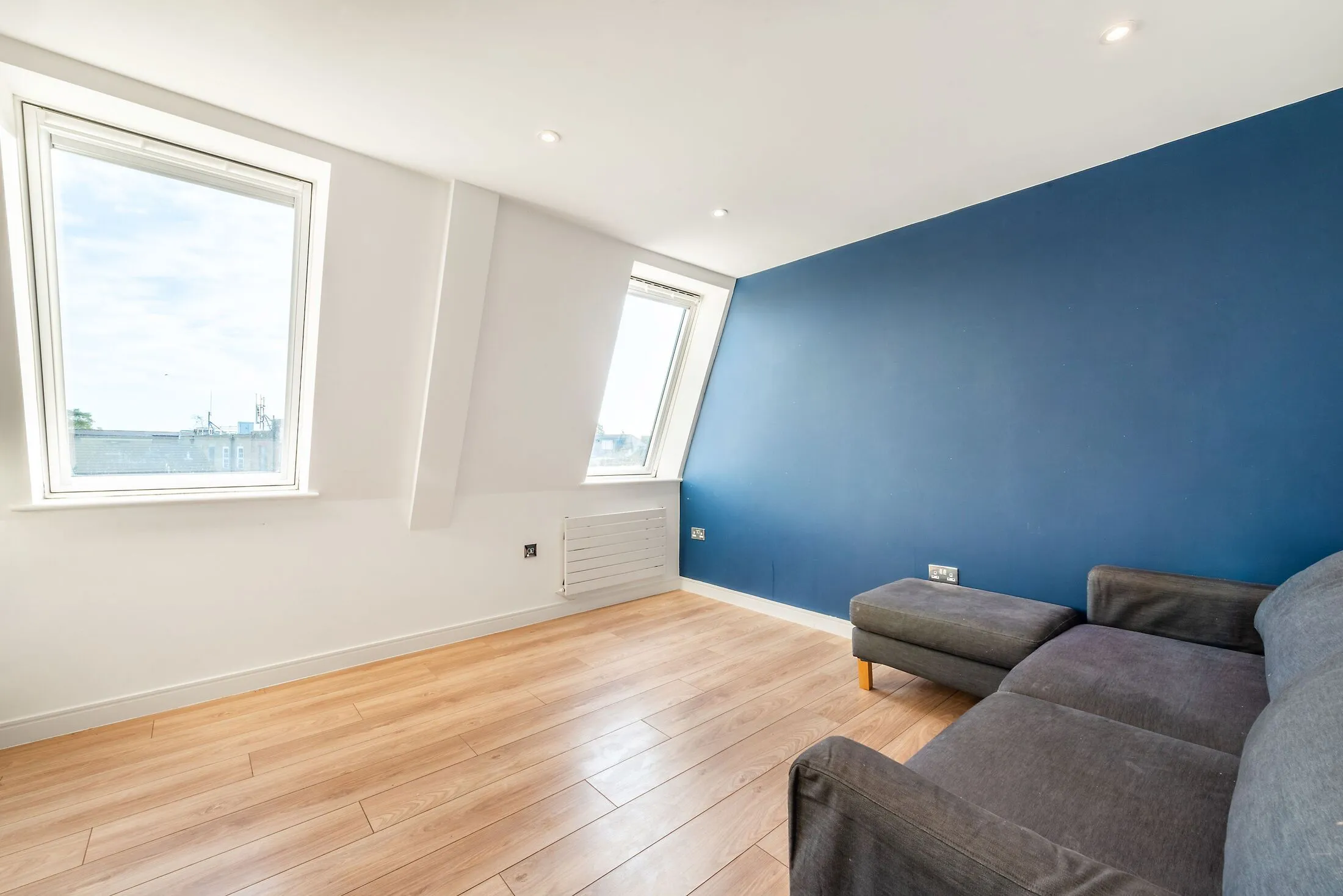 Flat London Road in Greater London