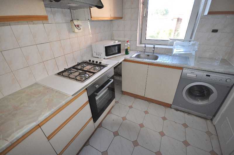 Flat Whitmore Road in Greater London