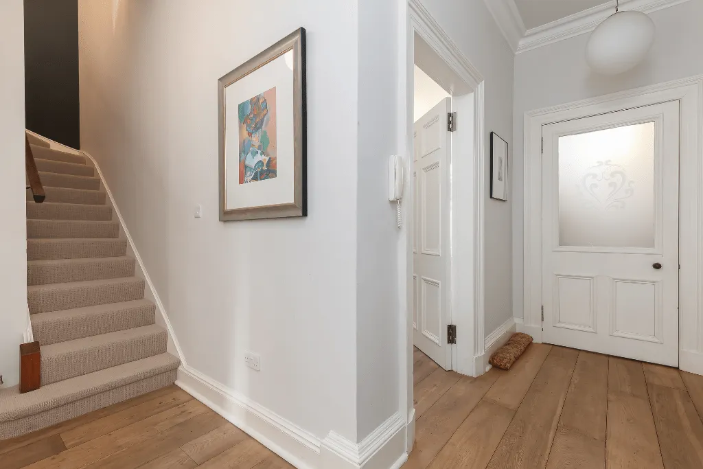 Flat Murrayfield Avenue in City of Edinburgh