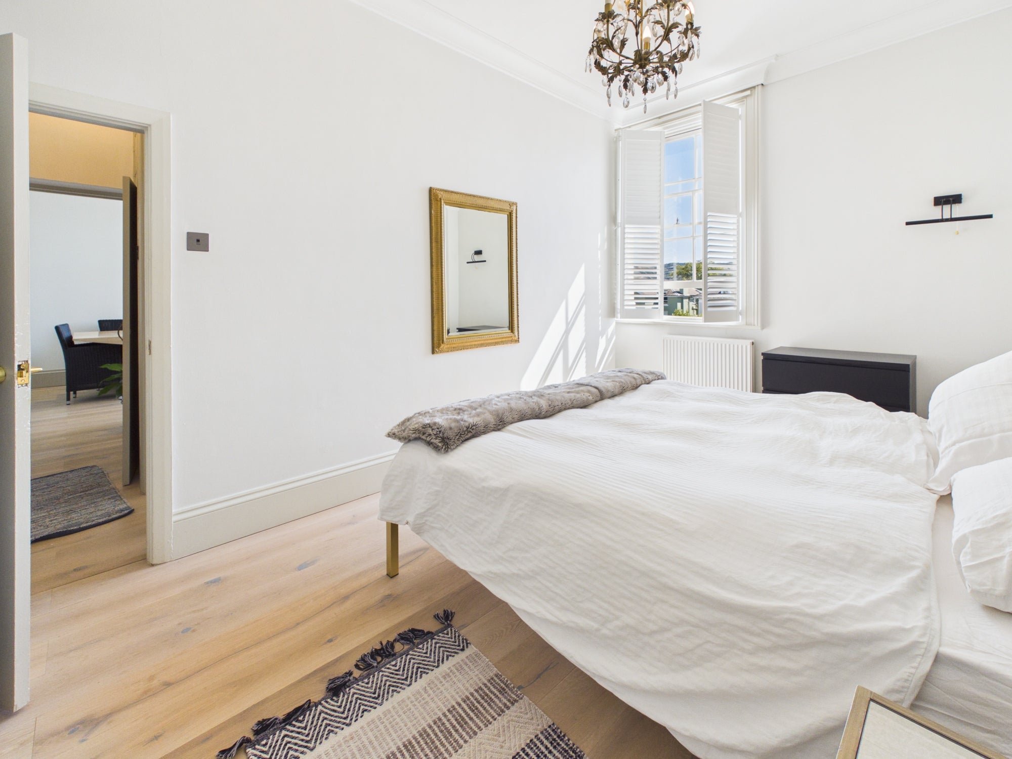 Flat Pittville Lawn in Cheltenham