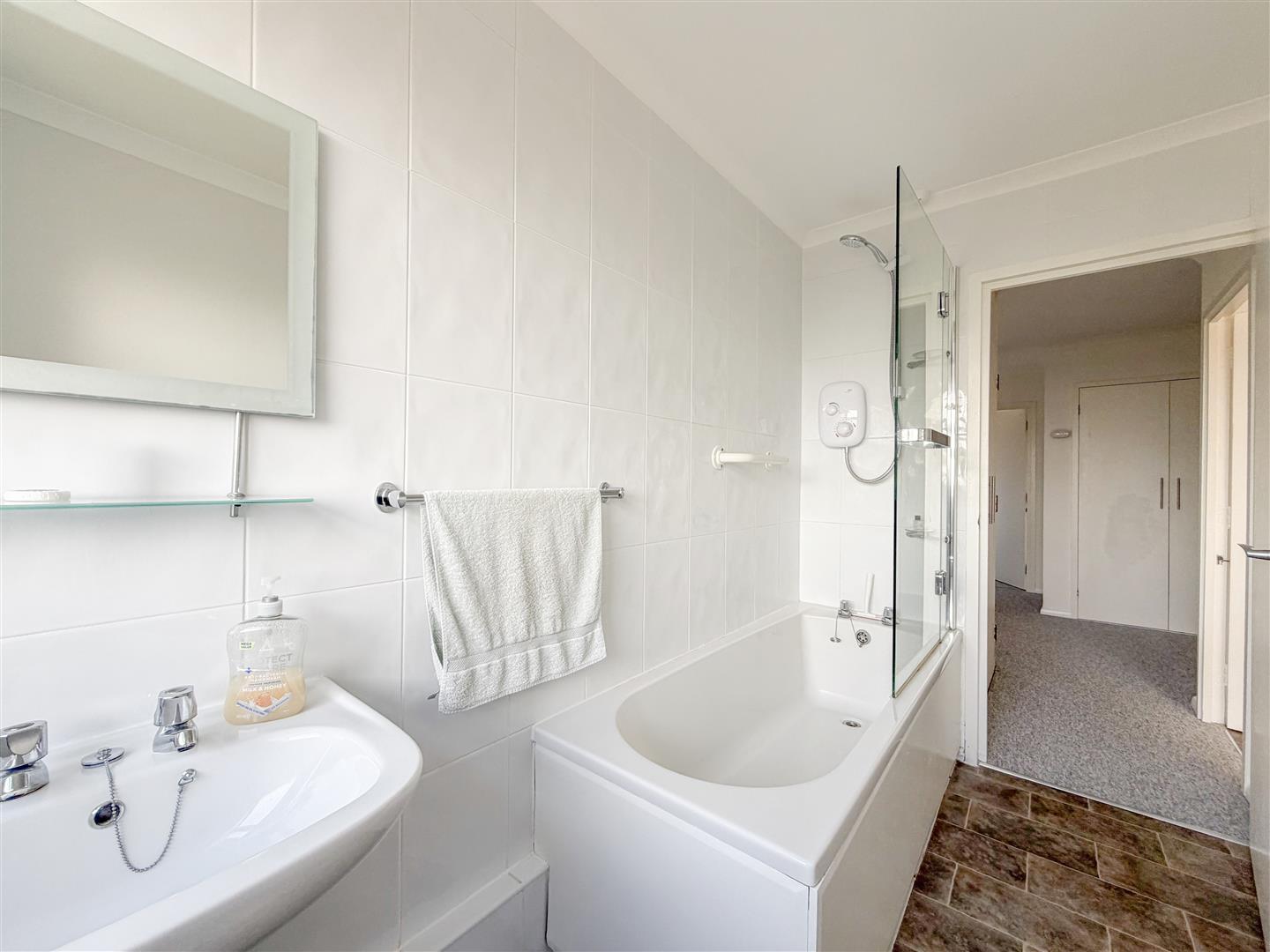 Flat Collington Lane East in Rother