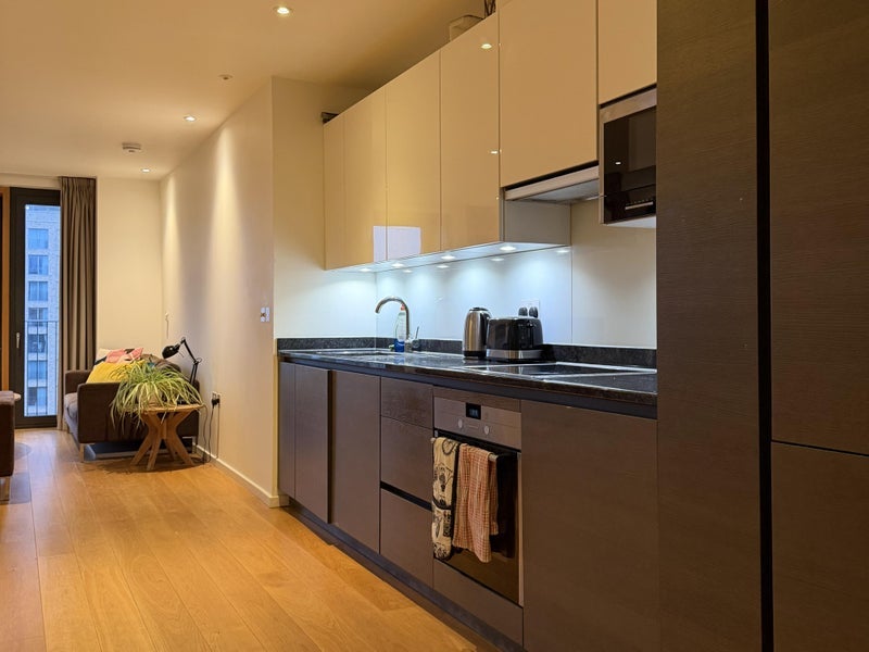 Room West Park Walk in Greater London