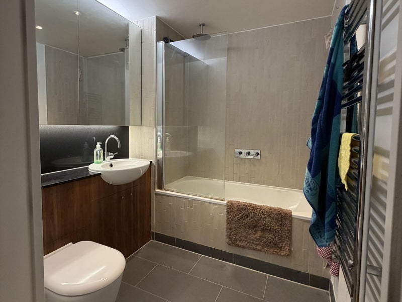 Room West Park Walk in Greater London