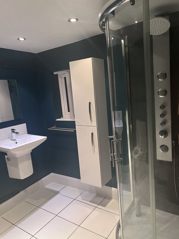 Room Bath Street in Stoke-on-Trent