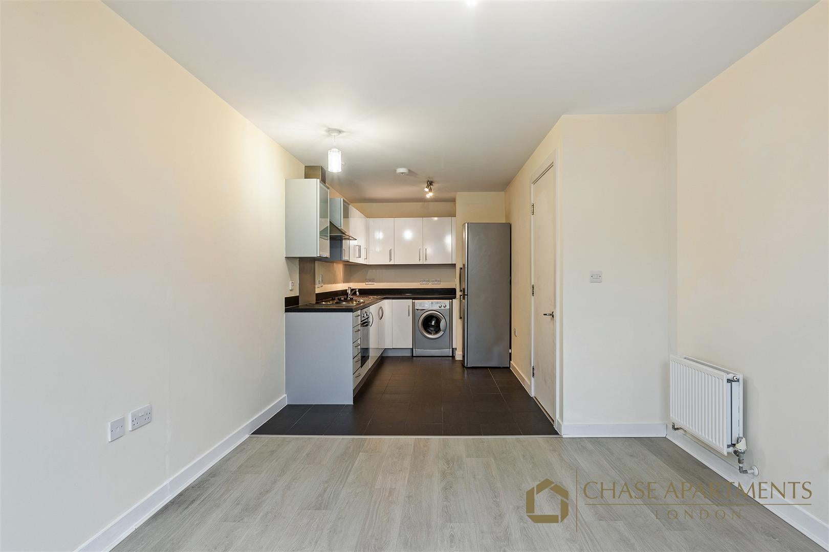 Flat Gatliff Road in City of Westminster