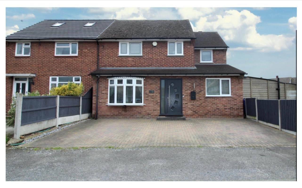 House Ockendon Road in Greater London