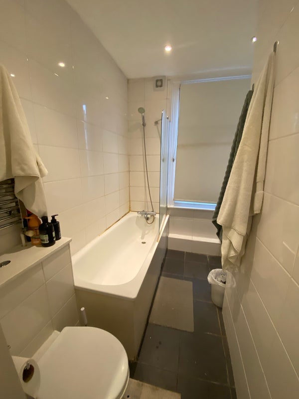 Room Parkway in Greater London