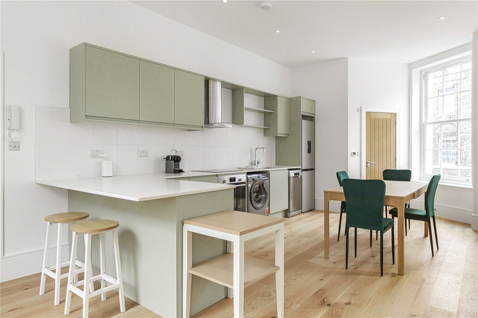 Flat St. John Street in Greater London