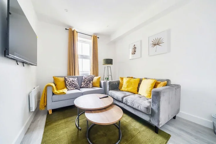 Flat Union Street in Rushmoor
