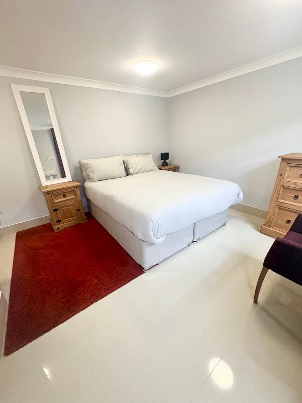 Room Richmond Crescent in Slough