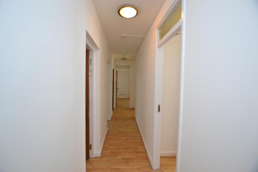Room Beccles Street in Greater London