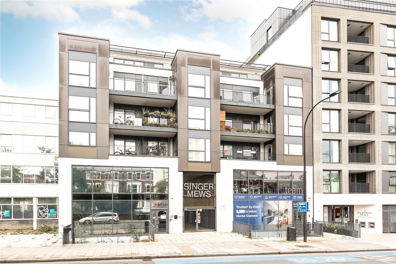 Flat Clapham Road in Greater London