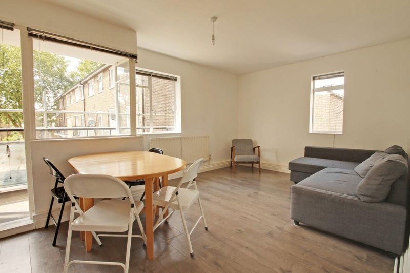 Flat Southey Road in Greater London