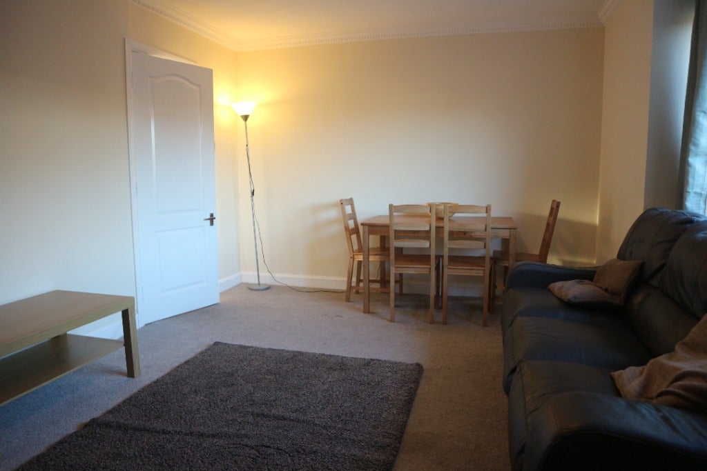 Flat Allanfield in Edinburgh