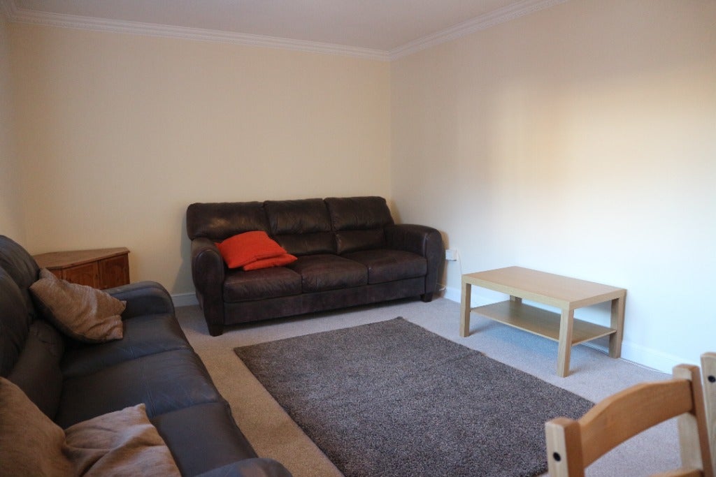 Flat Allanfield in Edinburgh