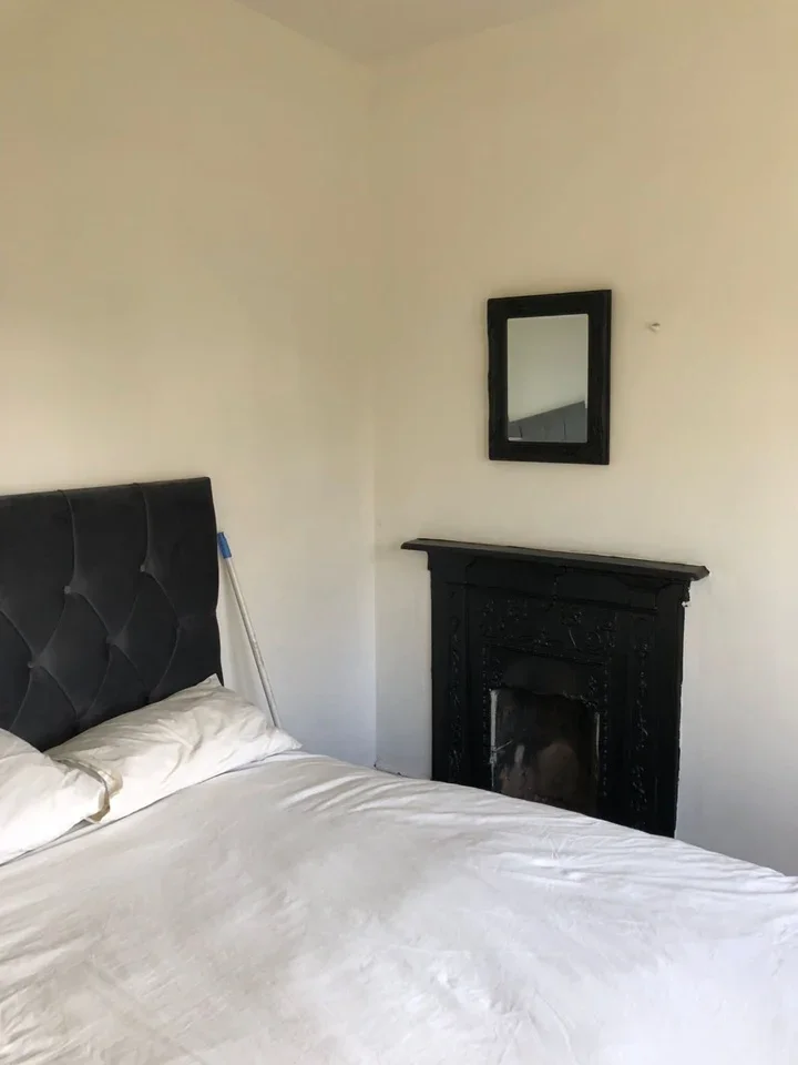 Room Eaton Park Road in Greater London