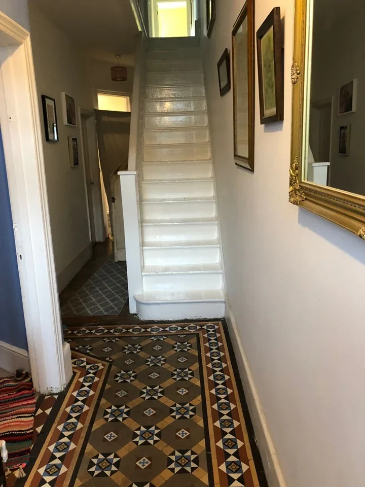 Room Eaton Park Road in Greater London