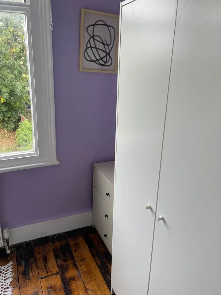 Room Eaton Park Road in Greater London