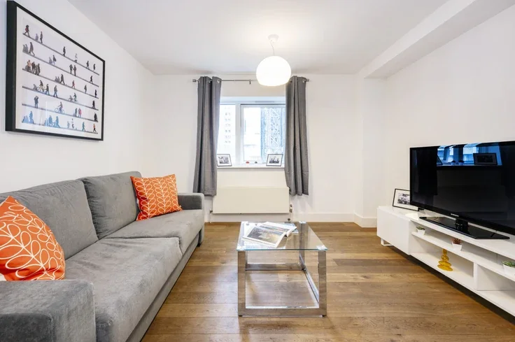 Flat Shaftesbury Avenue in Greater London