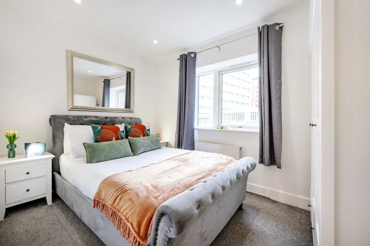 Flat Shaftesbury Avenue in Greater London