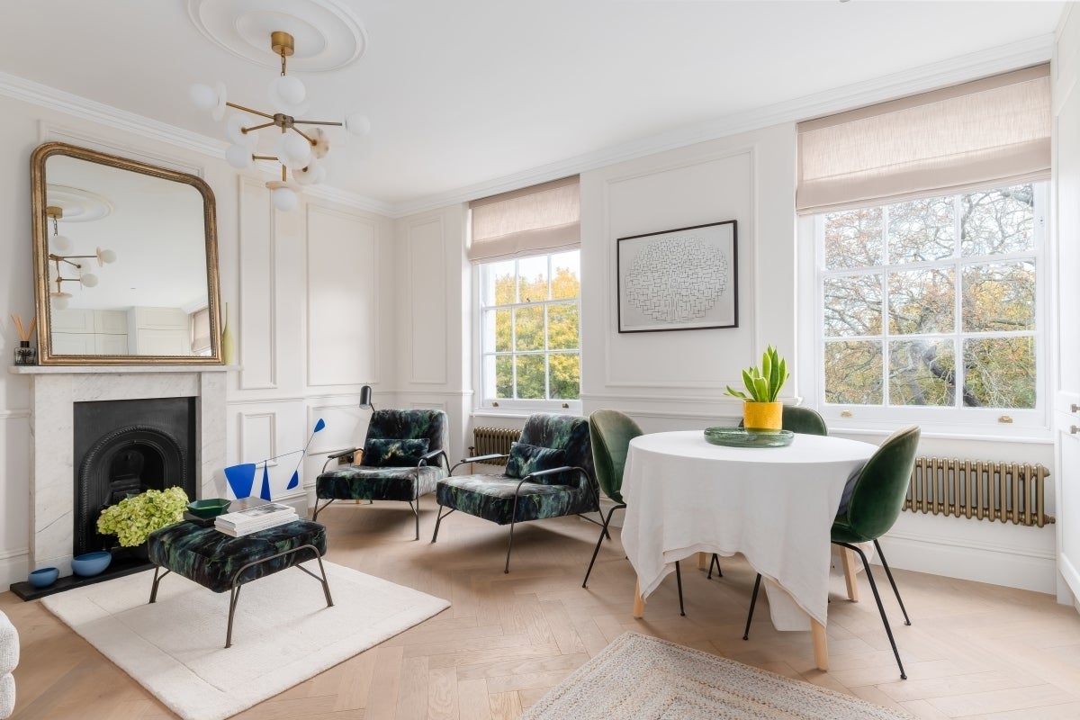 Flat Highbury Park in Greater London