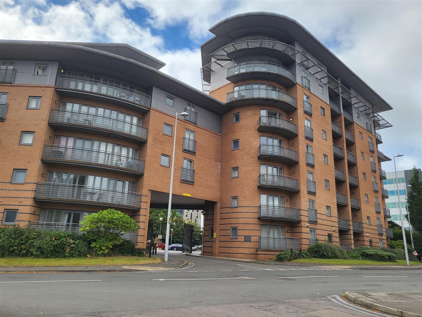 Flat Manor House Drive in Coventry