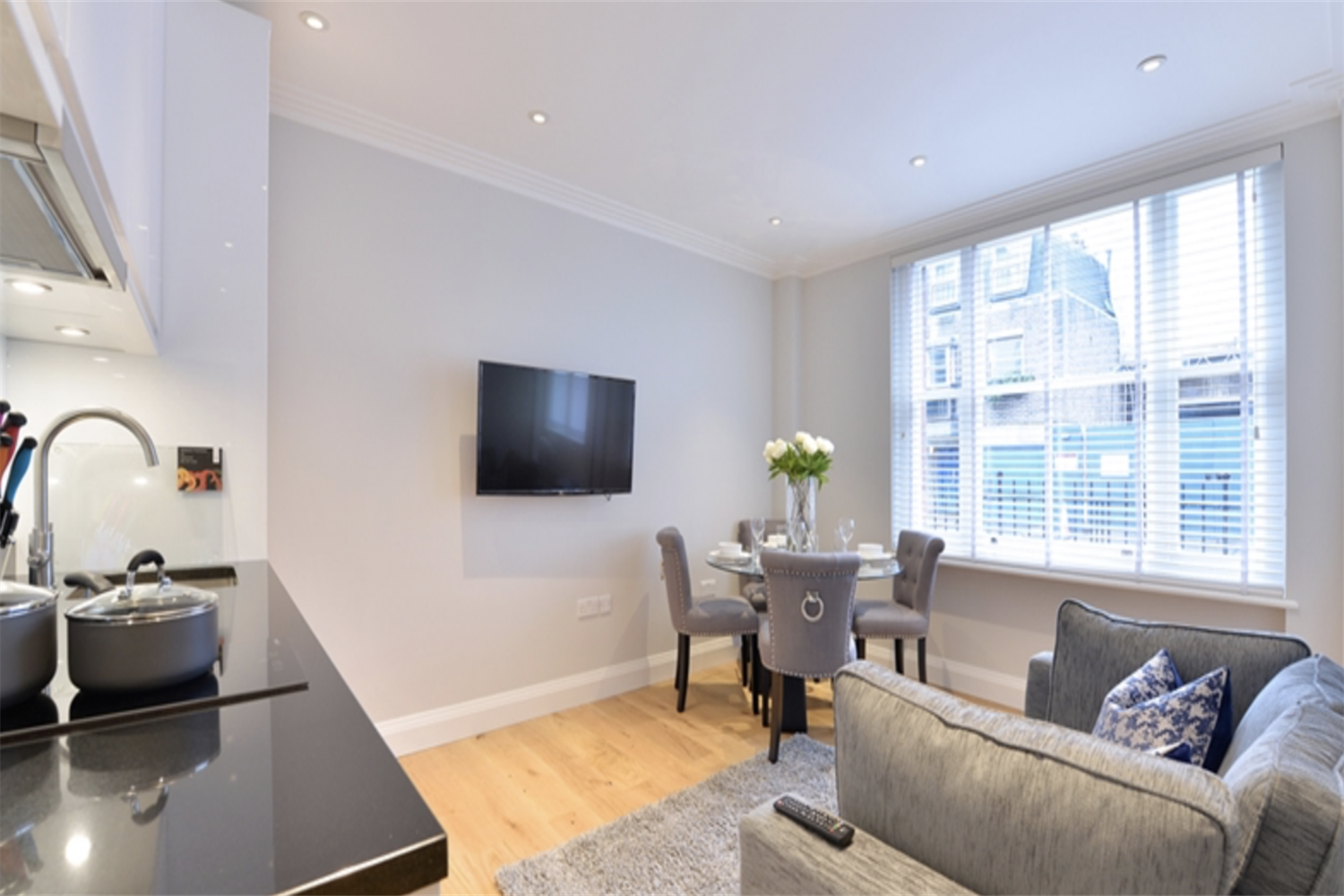Flat South Audley Street in City of Westminster