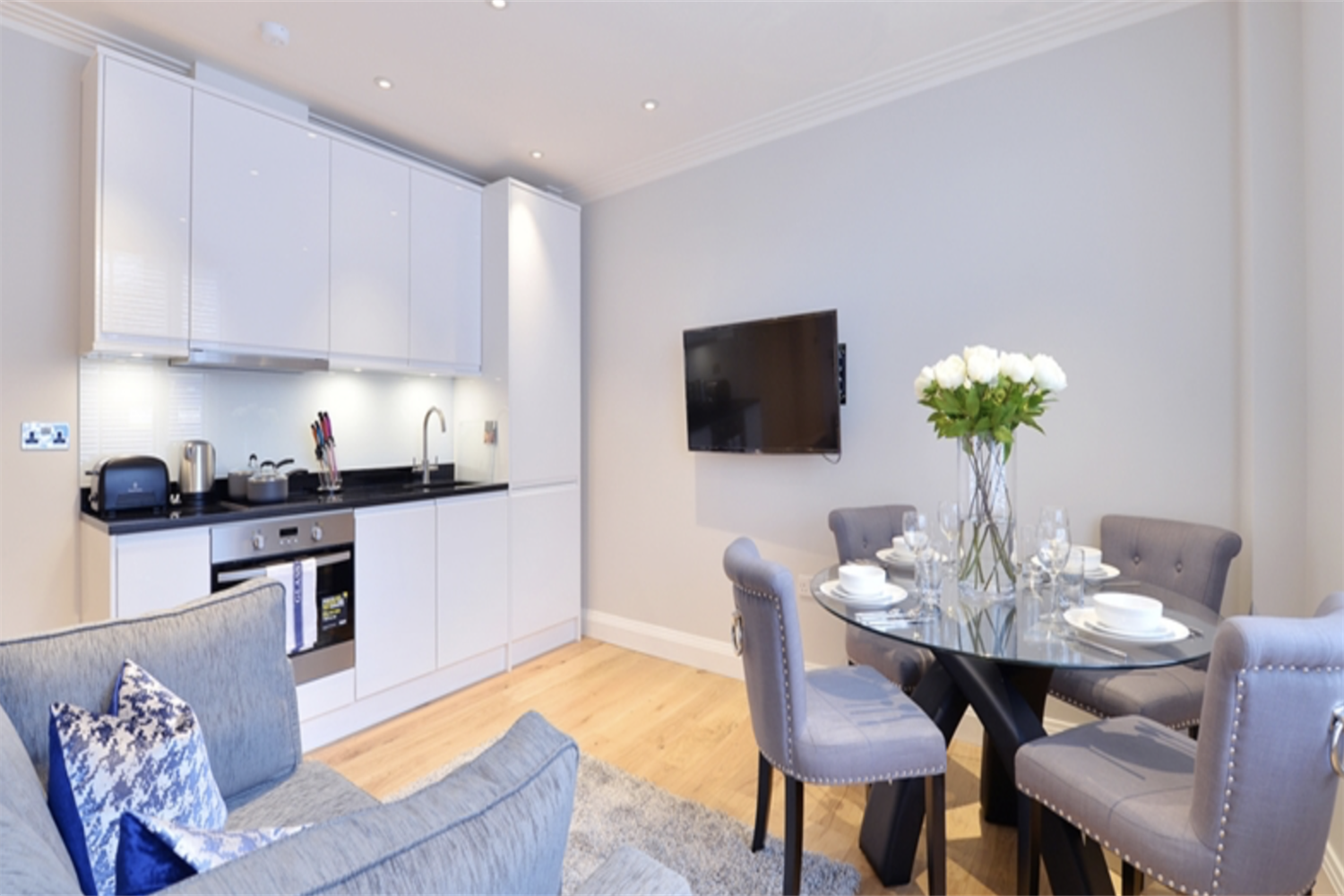 Flat South Audley Street in City of Westminster