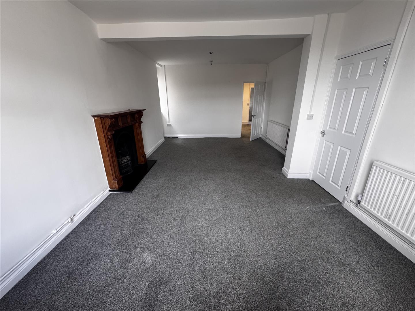 Flat Pleasant View in Treharris