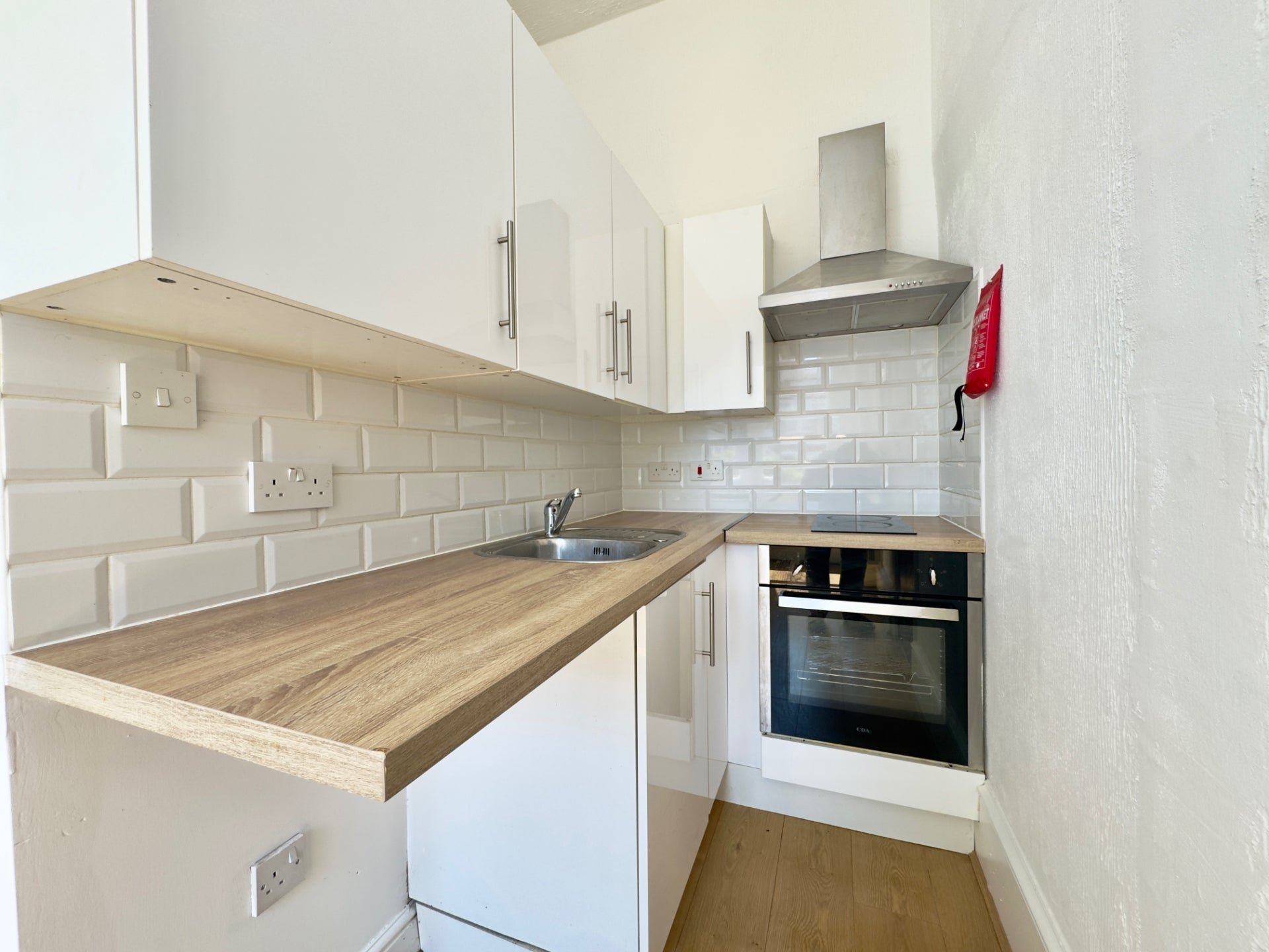 Flat Teignmouth Road in Greater London