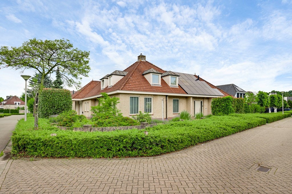 Huis Sjaak Kruijssenlaan 2 in Eindhoven