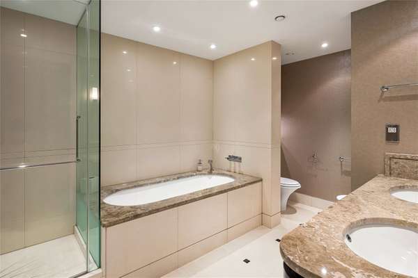 Flat Knightsbridge in City of Westminster