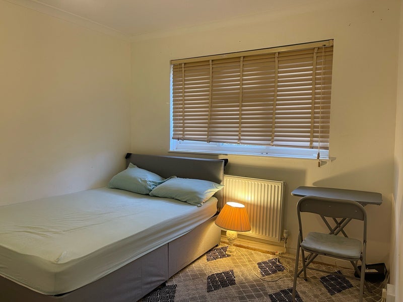 Room Connaught Gardens in Greater London
