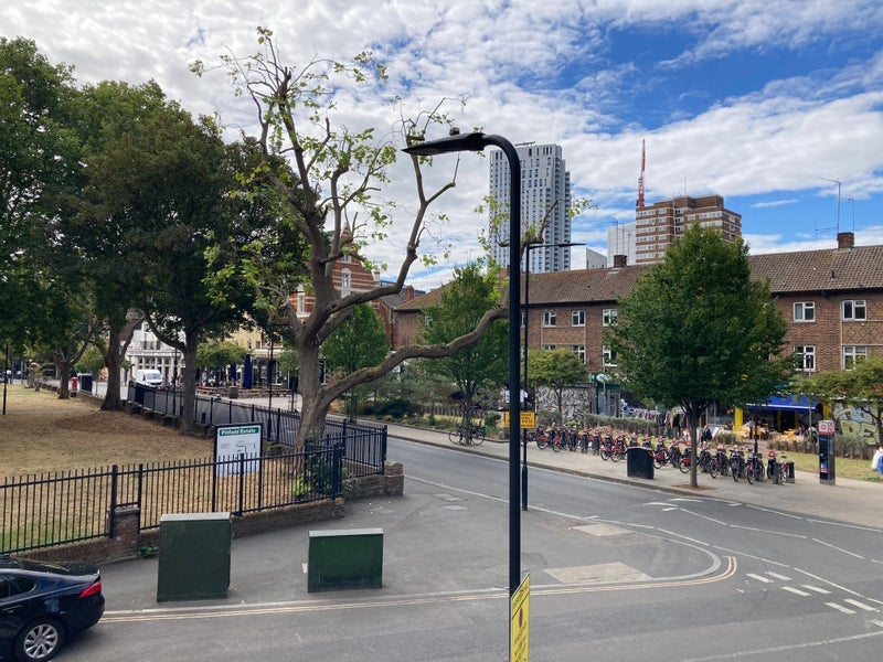 Flat Fanshaw Street in Greater London