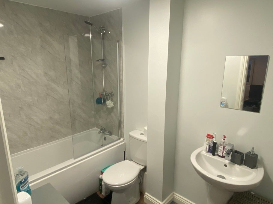 Flat Hendal Lane in Wakefield