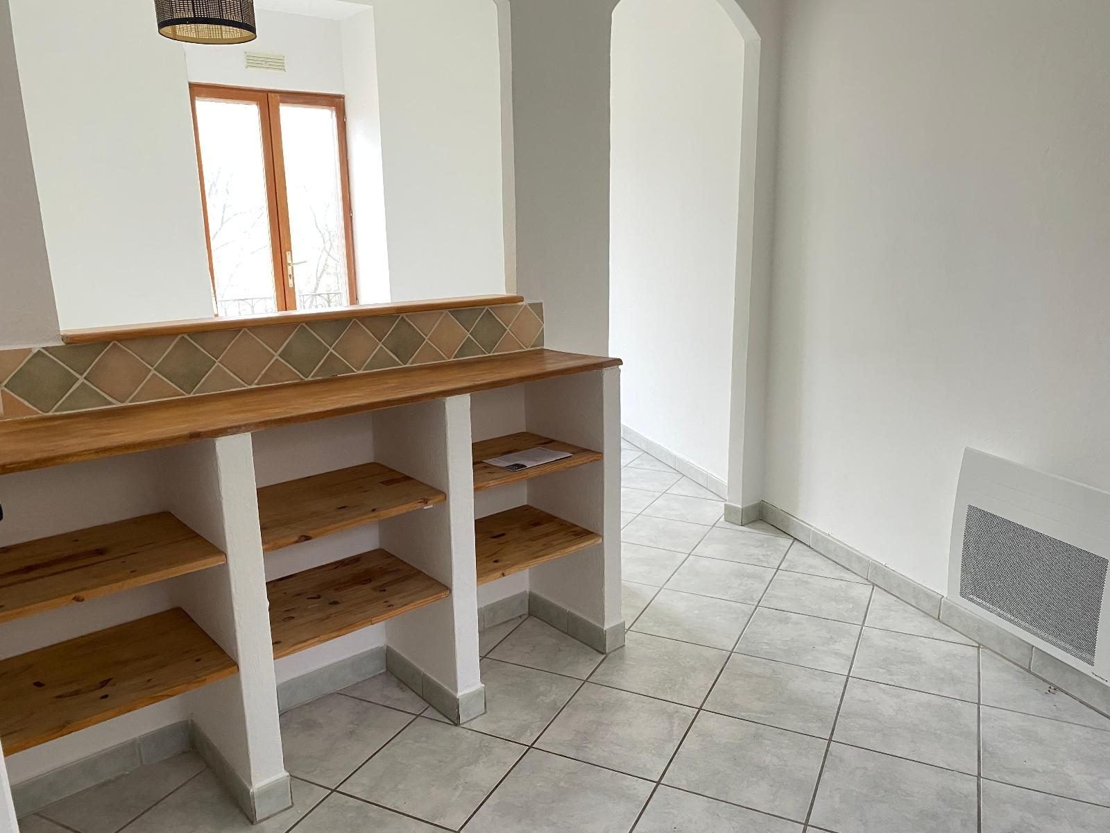 Appartement Route des Hameaux à Labégude