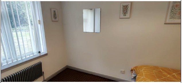 Room Carlton Road in Manchester
